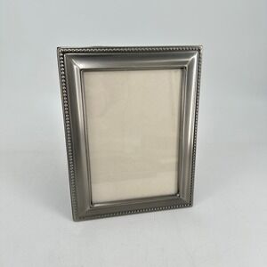 Connoisseur Taylor Silver Tone Beaded 5x7 Picture Frame Brushed Metal Tabletop